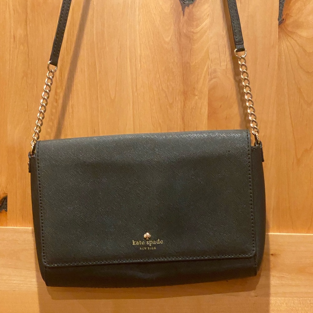 ♠️ KATE SPADE black shoulder bag with gold chain, great condition!! ♠️